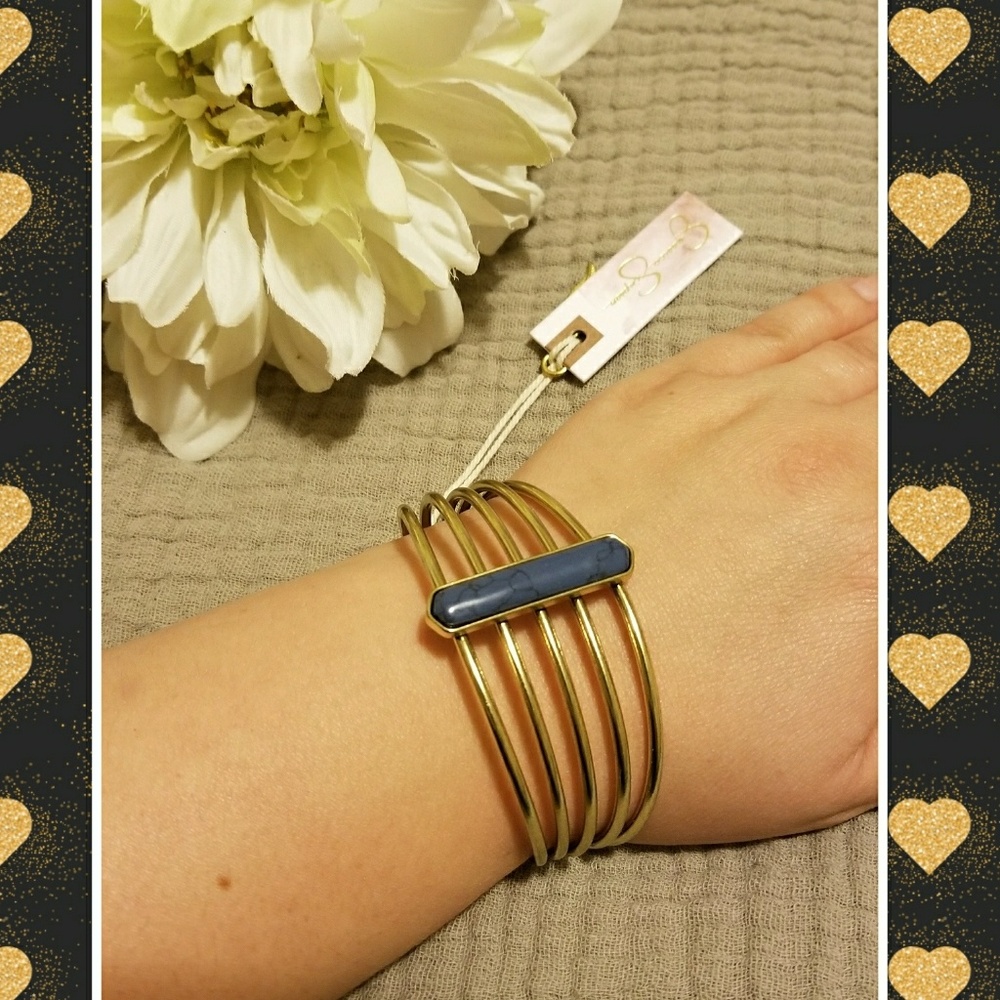 JESSICA SIMPSON gold tone cabochon stone bracelet